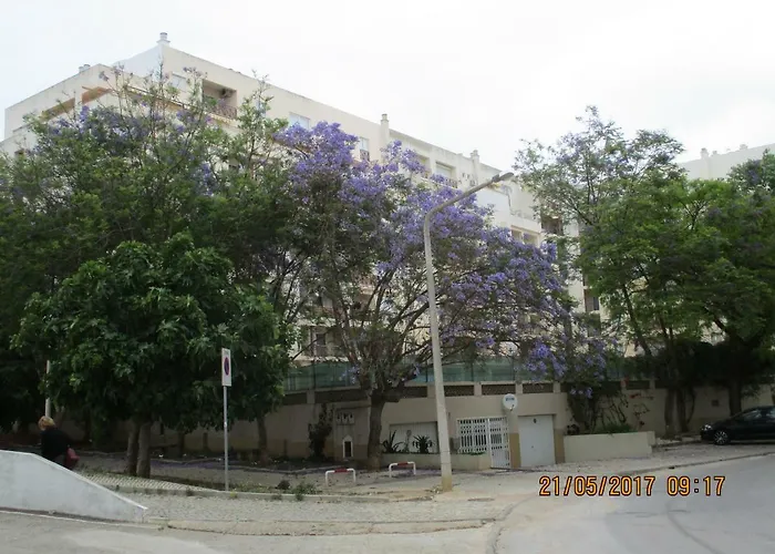 Edificio Nau * Armação de Pêra