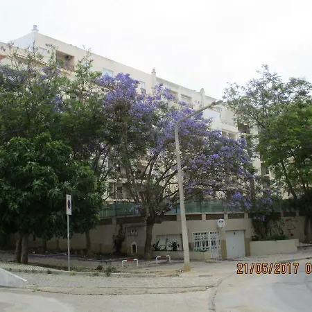 Edificio Nau * Armação de Pêra